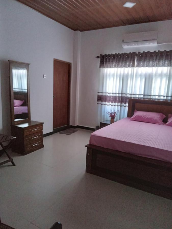 Sky Bloom Bed & Breakfast Homagama Bagian luar foto