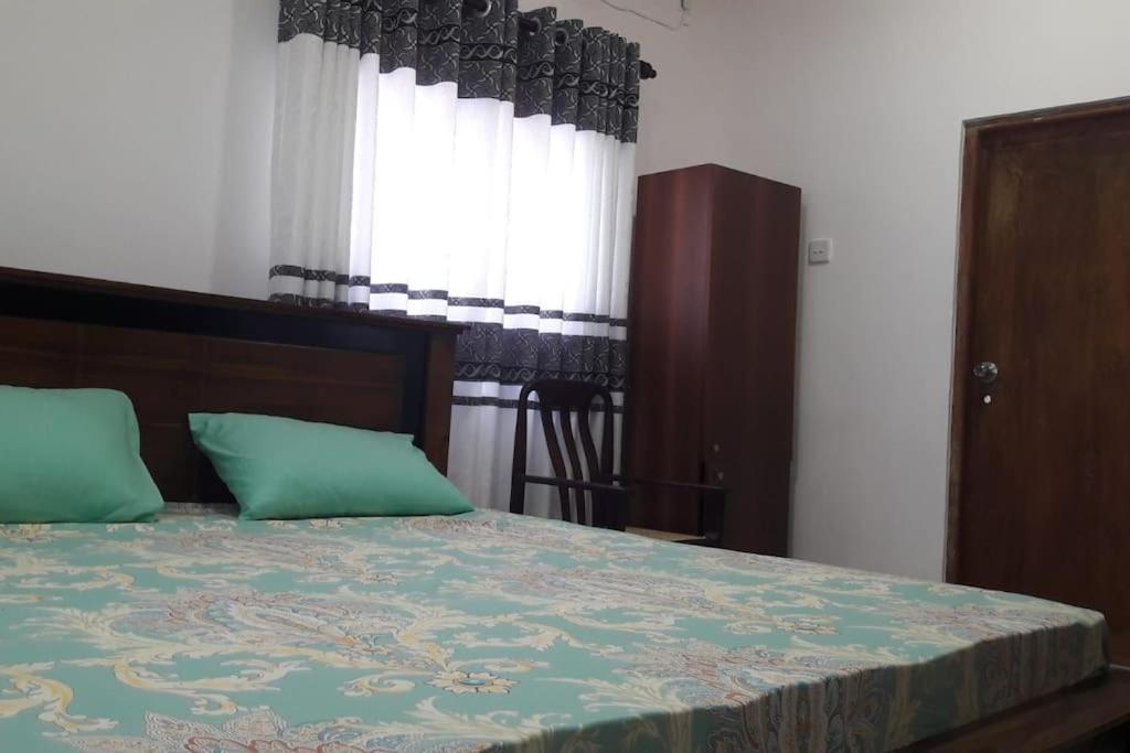 Sky Bloom Bed & Breakfast Homagama Bagian luar foto