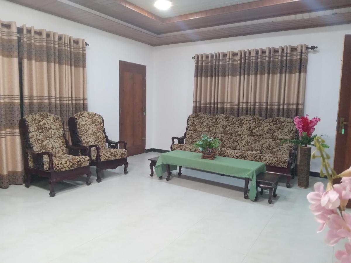 Sky Bloom Bed & Breakfast Homagama Bagian luar foto